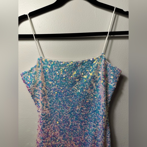 NWT Windsor Sequin Mini Dress Medium White Rainbow Glitter Party Club Bride Glam - Picture 4 of 15